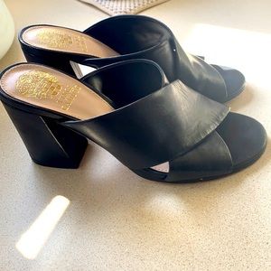VINCE CAMUTO SLIP ON HEELS. 7